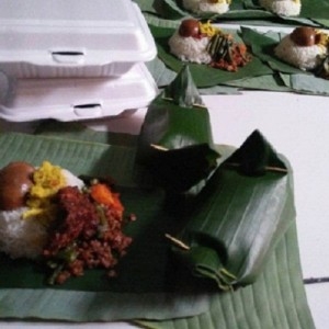 Nasi Bungkus Tradisional Citarasa Masakan Asli Indonesia