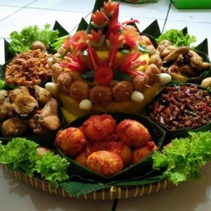 Nasi Tumpeng Srengseng